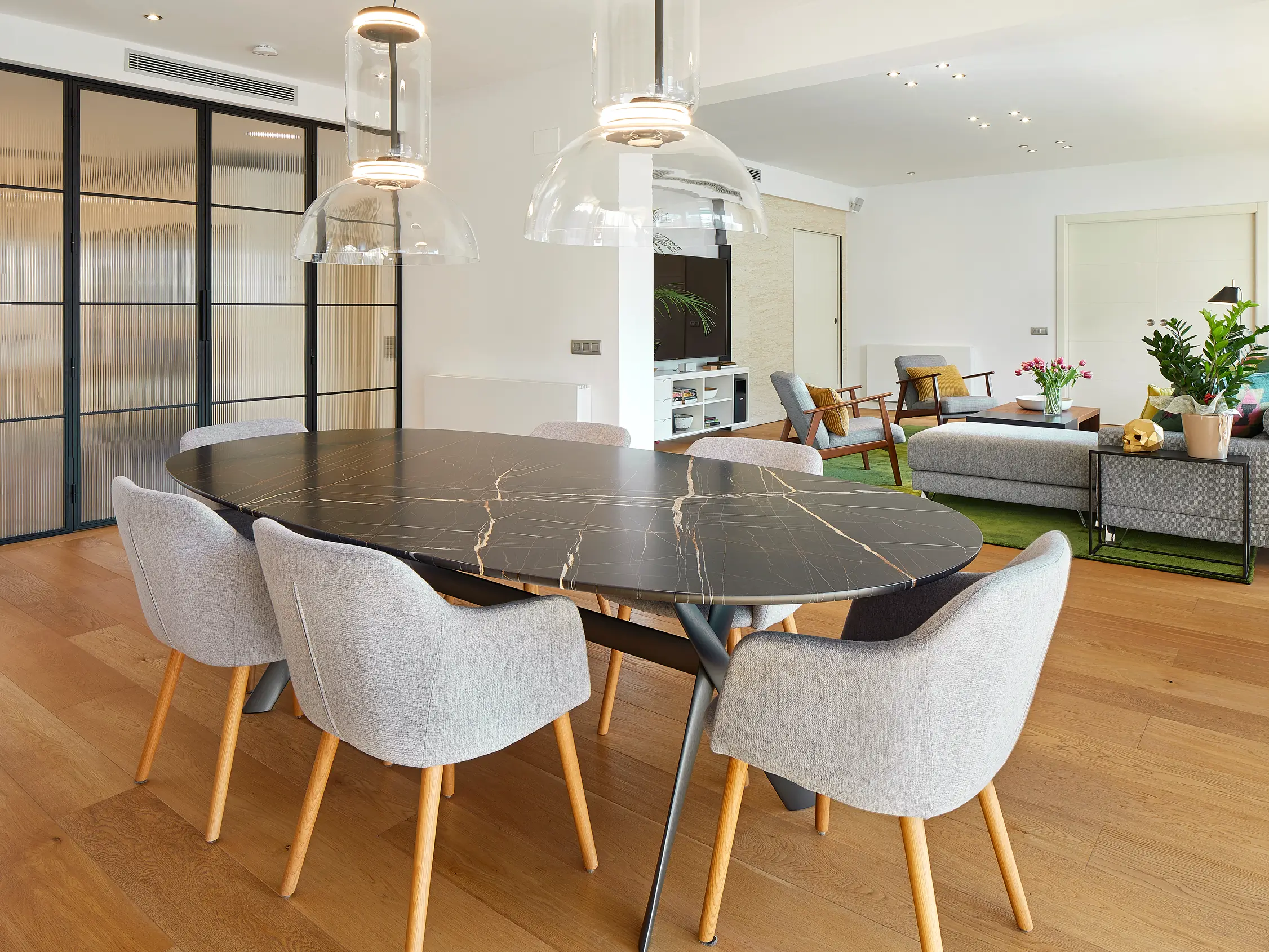 Turo Park 09 comedor mesa lampara barcelona veronica mimoun