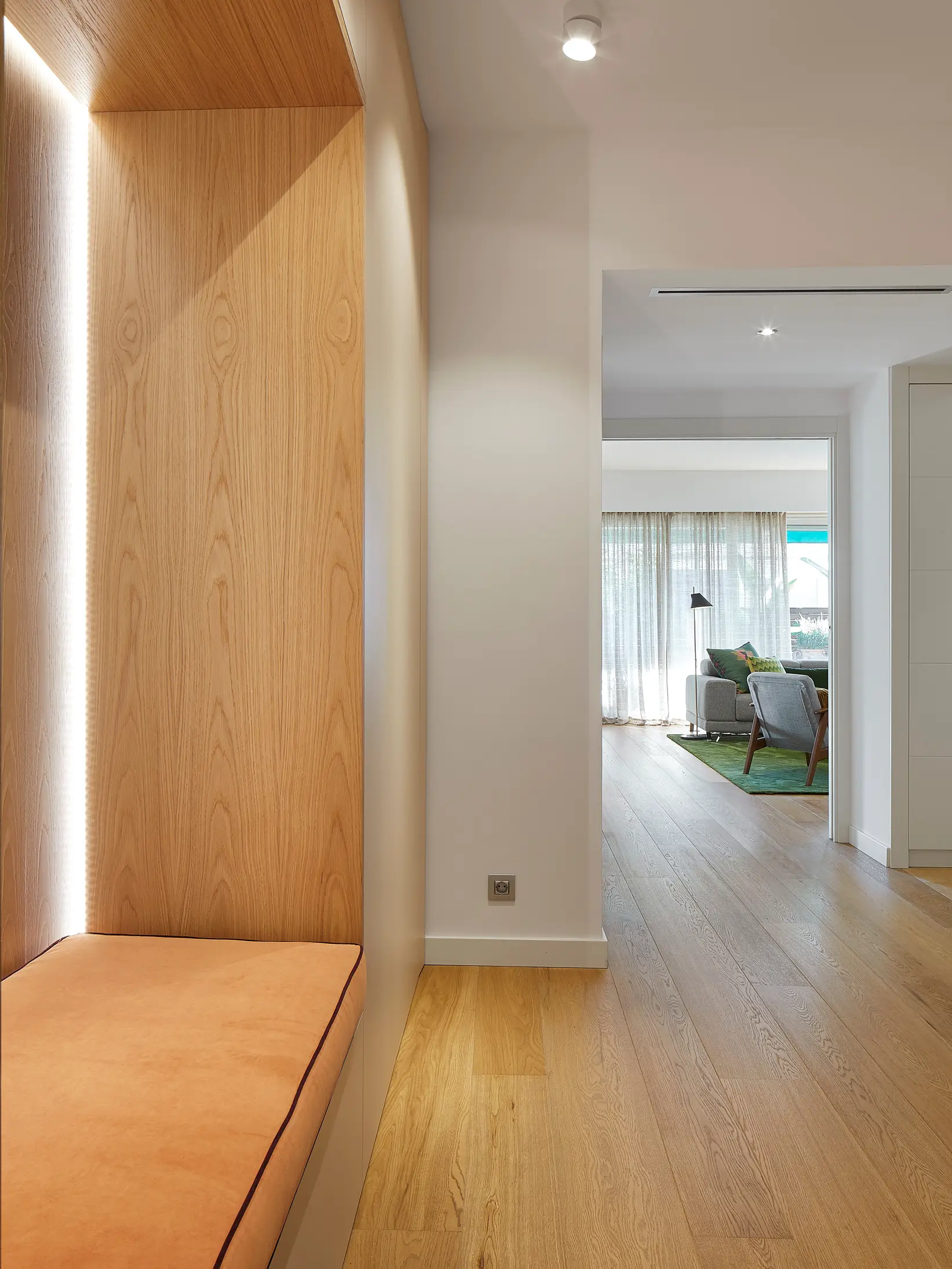 Turo Park 21 recibidor armario led salon barcelona veronica mimoun